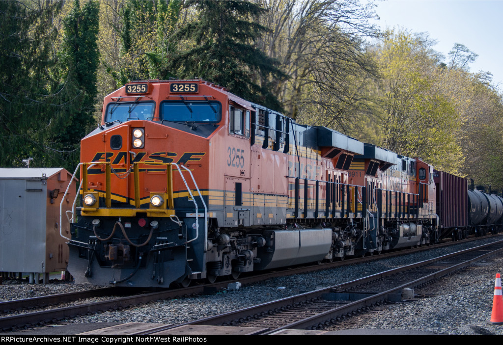 BNSF 3255
